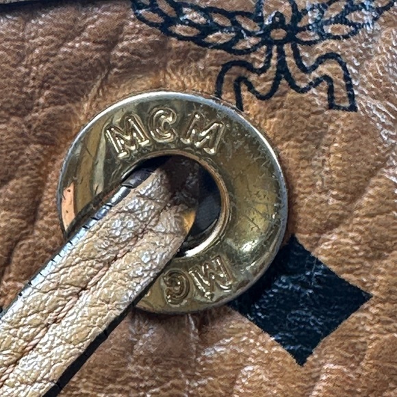 MCM Reversible Liz Vicetos Tote Bag - Picture 6 of 15